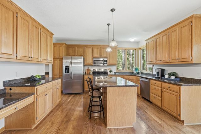 10362 Waterfront Drive, Woodbury, MN 55129