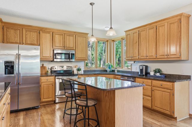 10362 Waterfront Drive, Woodbury, MN 55129