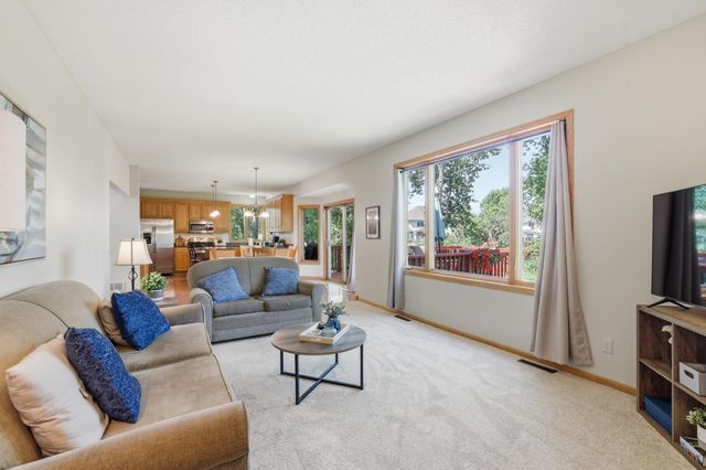 10362 Waterfront Drive, Woodbury, MN 55129