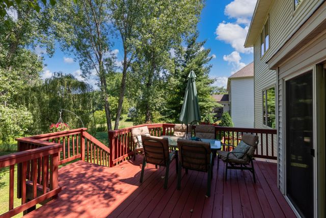 10362 Waterfront Drive, Woodbury, MN 55129