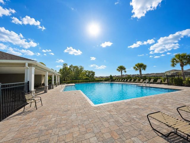325 AUBURN GROVE CROSSING, Auburndale, FL 33823