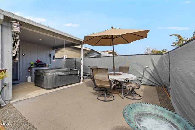 2360 Evan Way, Central Point, OR 97502