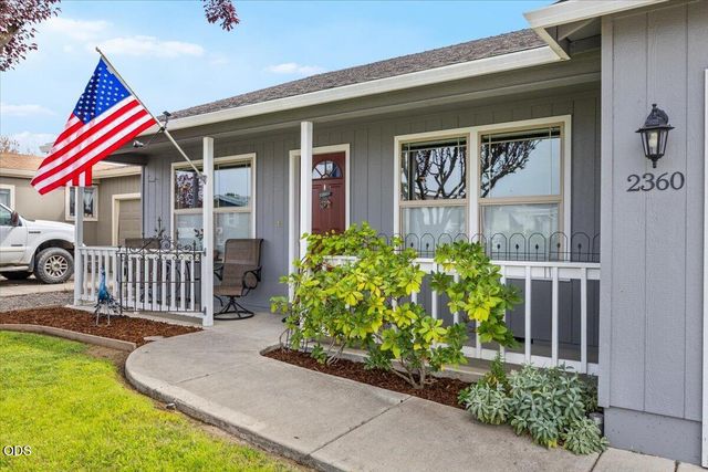 2360 Evan Way, Central Point, OR 97502