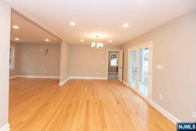 125 Arcola Avenue, Paramus, NJ 07652