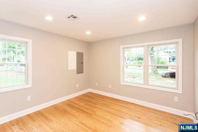 125 Arcola Avenue, Paramus, NJ 07652