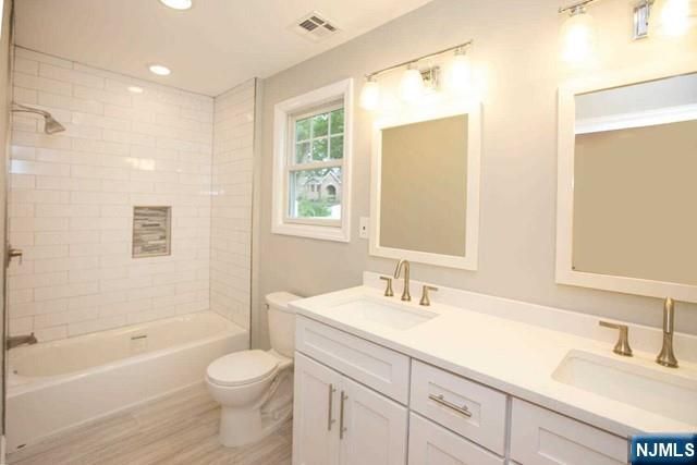 125 Arcola Avenue, Paramus, NJ 07652