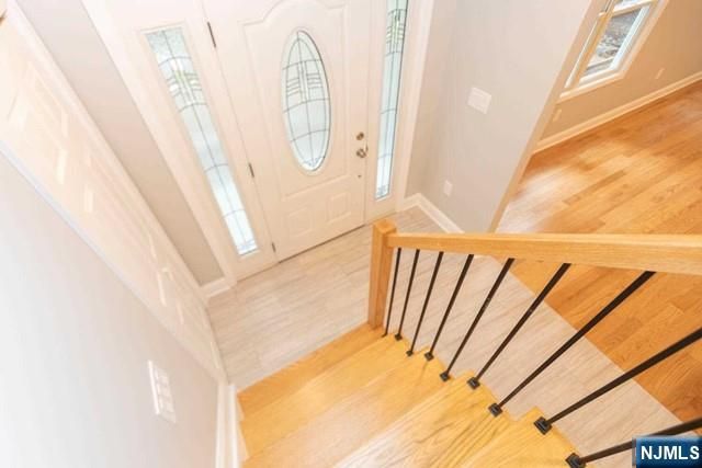 125 Arcola Avenue, Paramus, NJ 07652