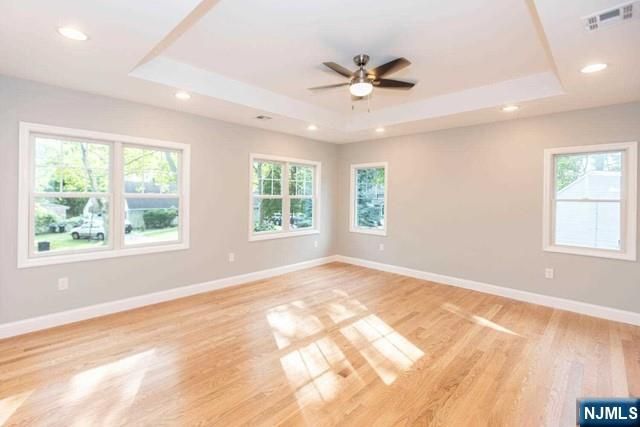 125 Arcola Avenue, Paramus, NJ 07652