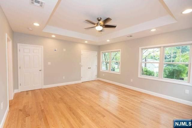 125 Arcola Avenue, Paramus, NJ 07652