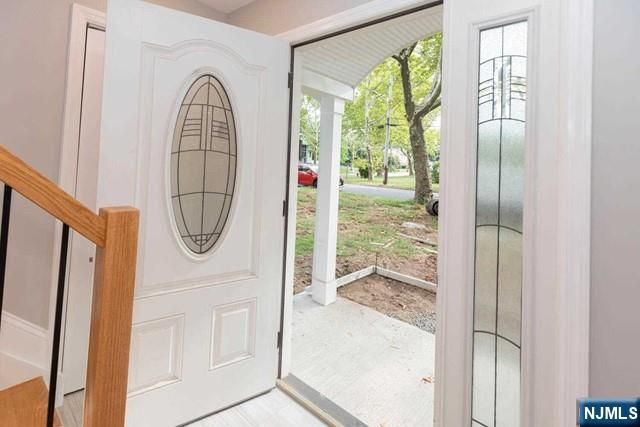 125 Arcola Avenue, Paramus, NJ 07652