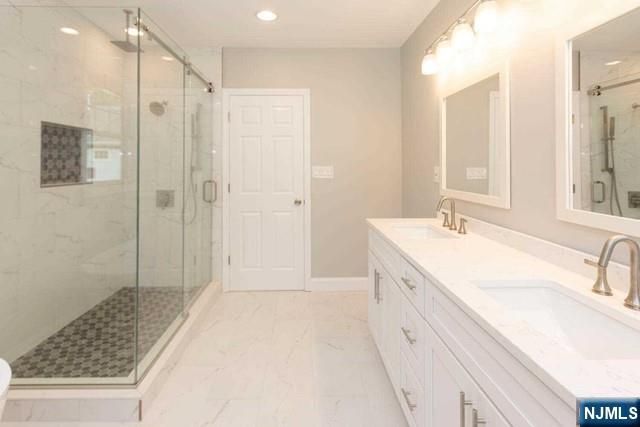 125 Arcola Avenue, Paramus, NJ 07652