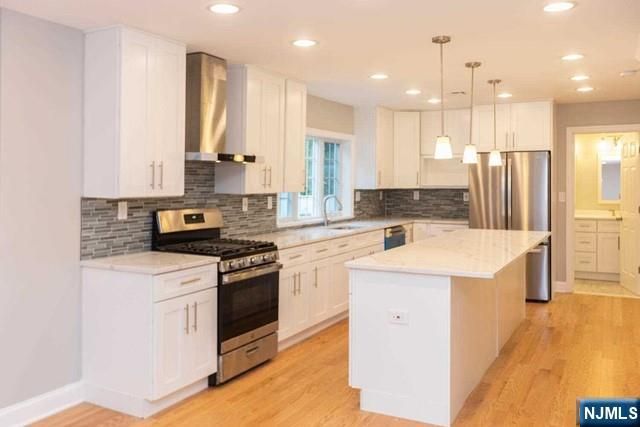 125 Arcola Avenue, Paramus, NJ 07652