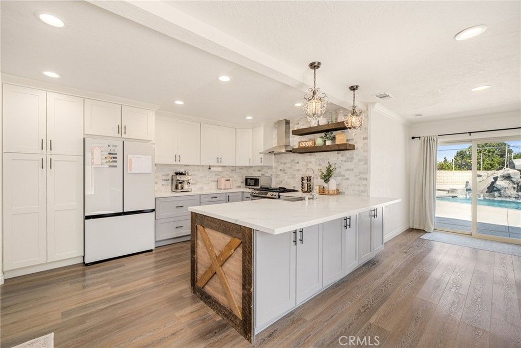 Image 8 of property listing at 10115 Sioux, Riverside, CA 92503