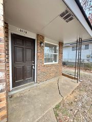 1803 E 26th Street B, Chattanooga, TN 37407