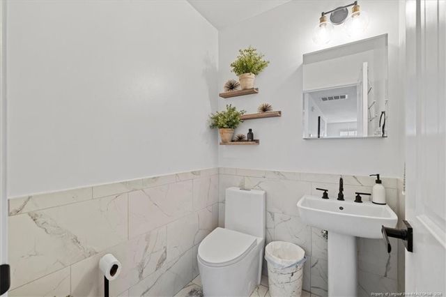 681 New Castle Lane, Spring Lake, NC 28390