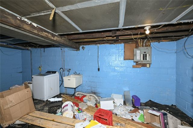 600 Brown Street, Akron, OH 44311