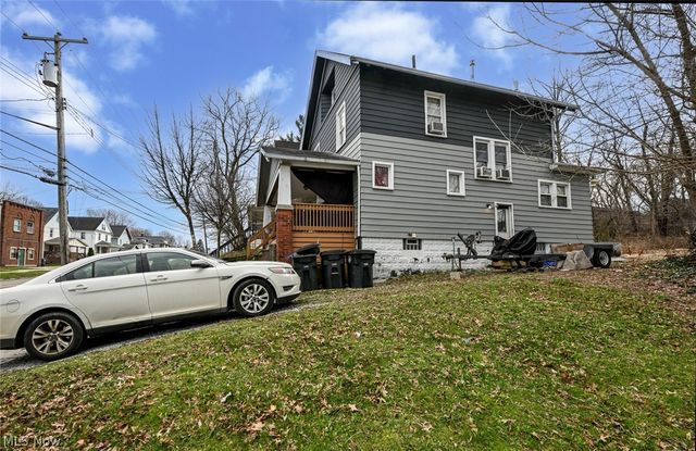 600 Brown Street, Akron, OH 44311