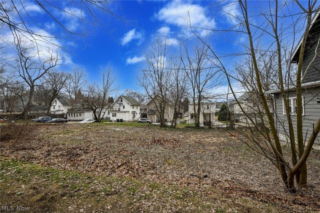 600 Brown Street, Akron, OH 44311