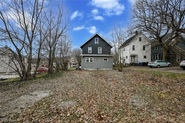 600 Brown Street, Akron, OH 44311