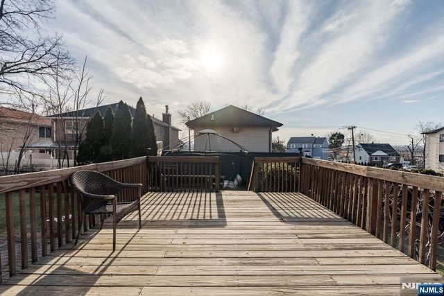 820 Elizabeth, Ridgefield, NJ 07657