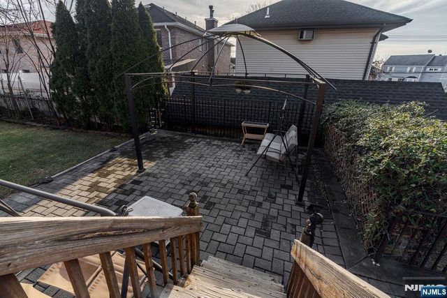 820 Elizabeth, Ridgefield, NJ 07657