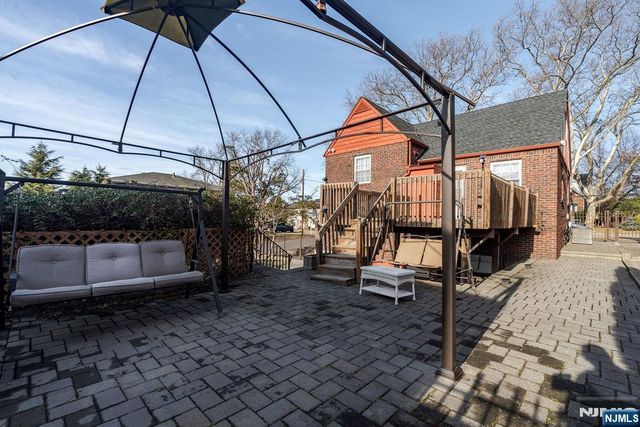 820 Elizabeth, Ridgefield, NJ 07657