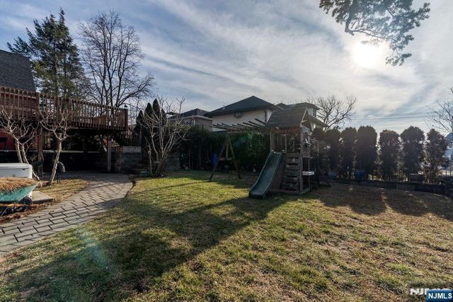 820 Elizabeth, Ridgefield, NJ 07657