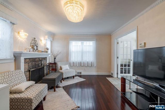 820 Elizabeth, Ridgefield, NJ 07657