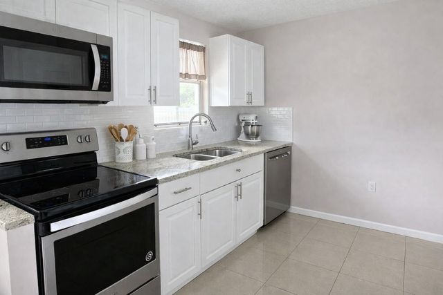 1474 SW Del Rio Boulevard, Port St. Lucie, Port St Lucie, FL 34953