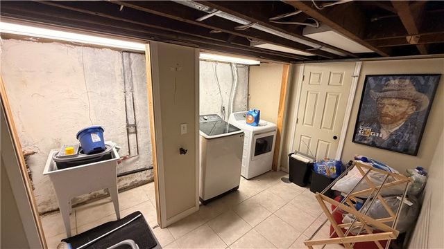 212 Seneca DRIVE, Arnold, PA 15068