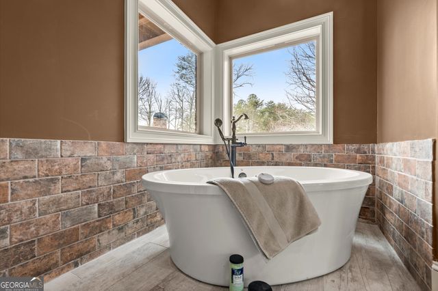 456 E Valley Road NE, Rydal, GA 30171