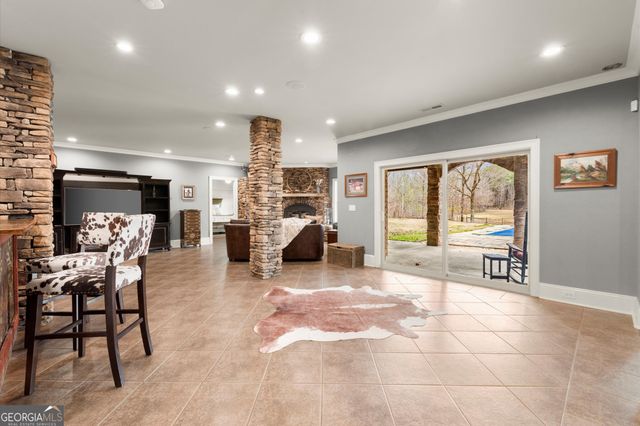 456 E Valley Road NE, Rydal, GA 30171