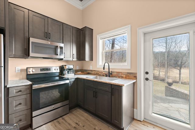 456 E Valley Road NE, Rydal, GA 30171