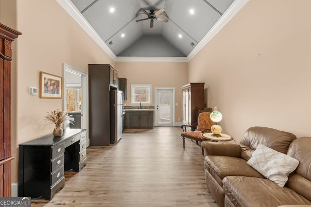 456 E Valley Road NE, Rydal, GA 30171