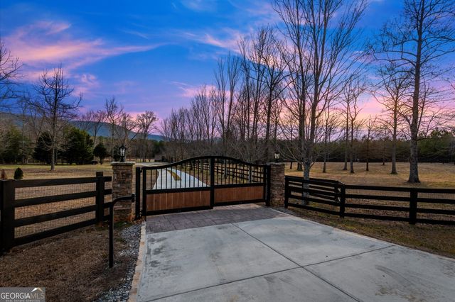 456 E Valley Road NE, Rydal, GA 30171