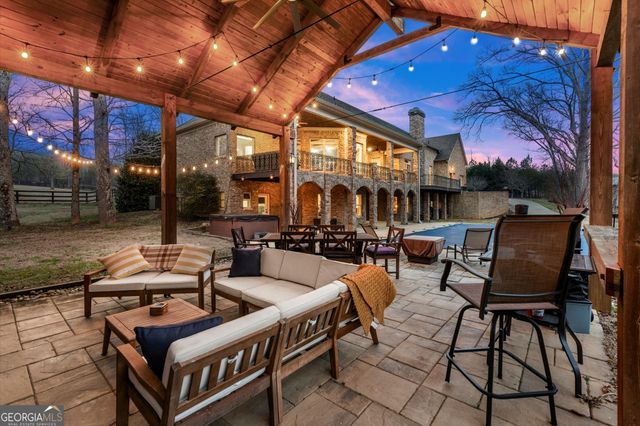 456 E Valley Road NE, Rydal, GA 30171