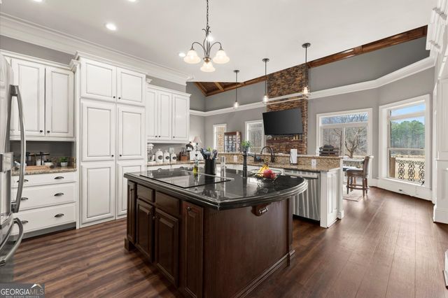 456 E Valley Road NE, Rydal, GA 30171