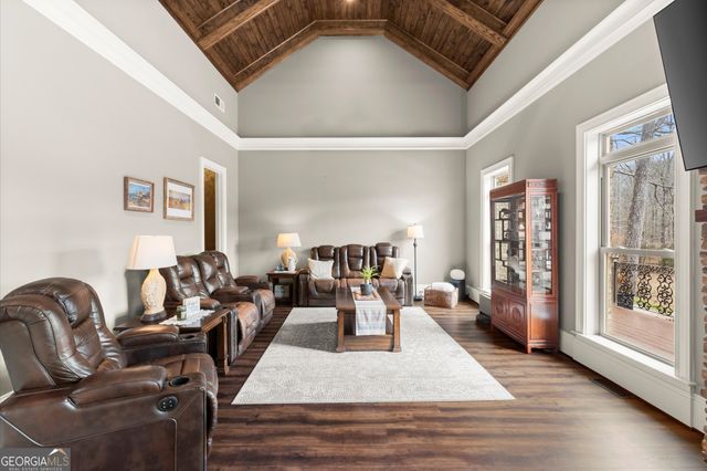 456 E Valley Road NE, Rydal, GA 30171