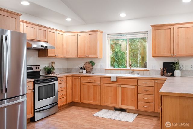 9 Shooting Star Court, Bellingham, WA 98229