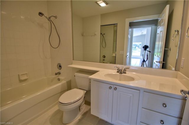 7840 Ionio CT, Naples, FL 34114