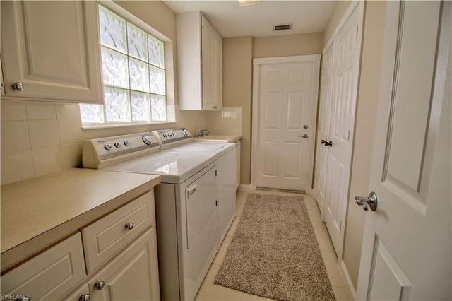 7840 Ionio CT, Naples, FL 34114