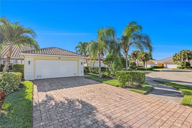 7840 Ionio CT, Naples, FL 34114