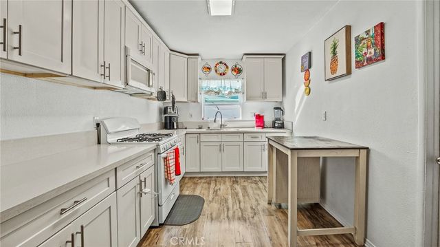 6546 6546 Foster Bridge Blvd, Bell Gardens, CA 90201