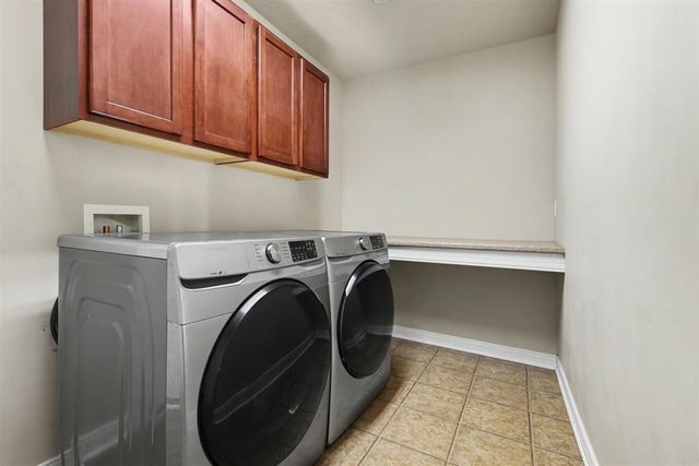 6625 Avalon Drive, Caledonia, MI 49316