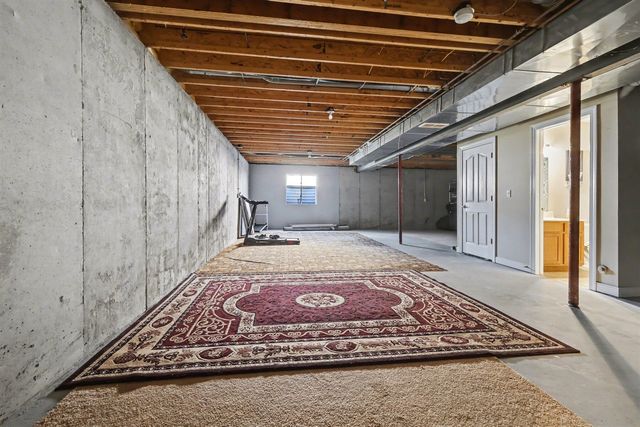 6625 Avalon Drive, Caledonia, MI 49316