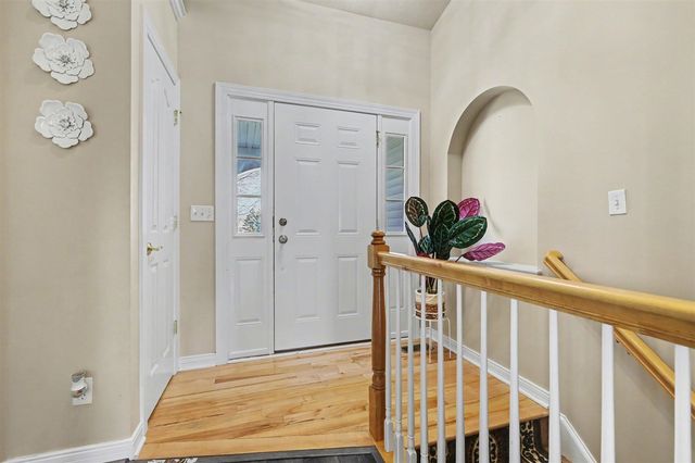 6625 Avalon Drive, Caledonia, MI 49316