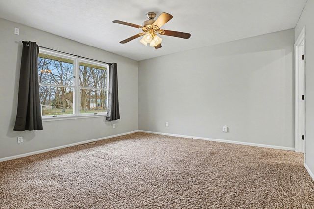 3363 N Old Farm Road, Warsaw, IN 46582