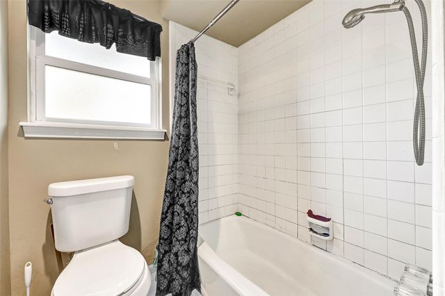 5619 Spanish Oak Drive, Houston, TX 77066