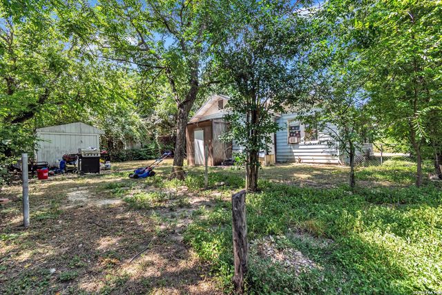 1406 Wyoming St, San Antonio, TX 78203