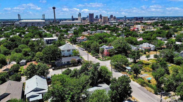 1406 Wyoming St, San Antonio, TX 78203